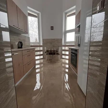 Dom Sw. Stefana يلينيا غورا